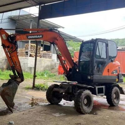 Gebrauchtes Mini-Radbagger Digger DOOSAN DH60 Gebrauchtbagger 5550 kg
