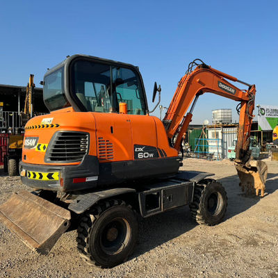 48 kW Gebraucht DOOSAN Baggermaschine Doosan DX60W Hydraulischer Crawler Bagger 5550 kg