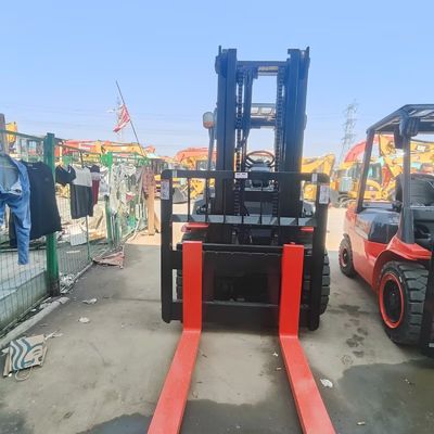 44kw Gebraucht Toyota Gabelstapler Gebraucht Diesel Gabelstapler mit 5 Tonnen Ladekapazität