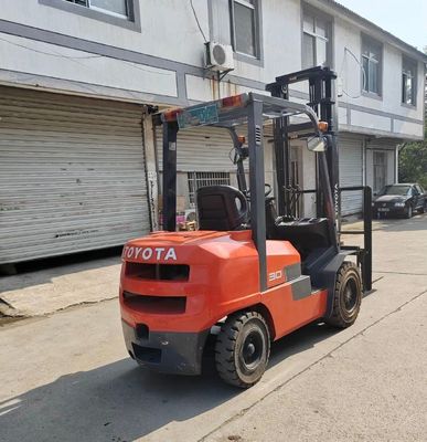 Kompakter Verbrennungsmotor Toyota 30 3 Tonnen Forklift mit CE-Zertifizierung